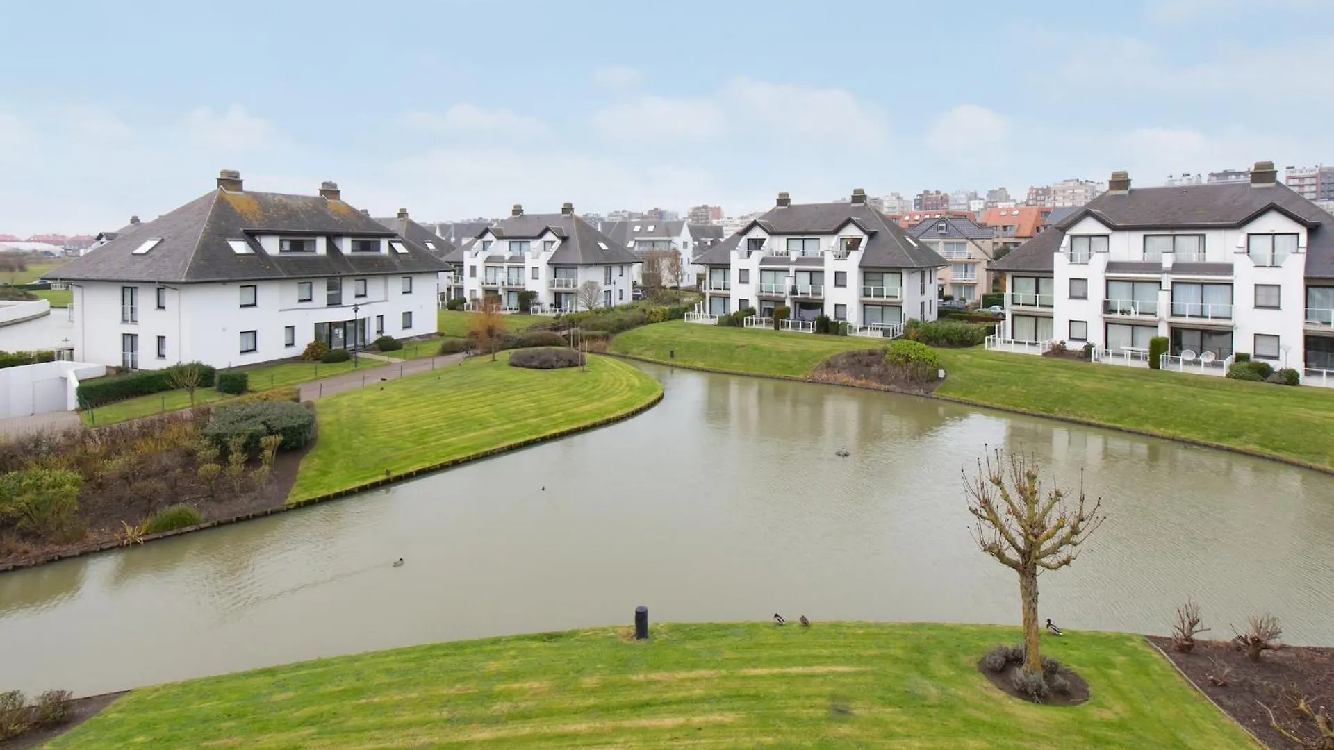 Spacious Apartment With Terrace Middelkerke Belgia