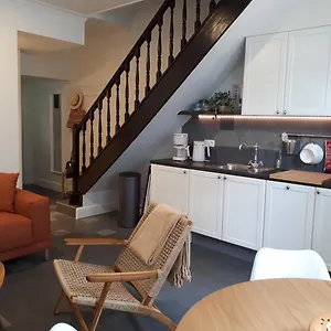 Het Koetshuis, Op 50m Zee, Voor 5 Personen, Centrum Westende Bad, Alle Comfort Middelkerke