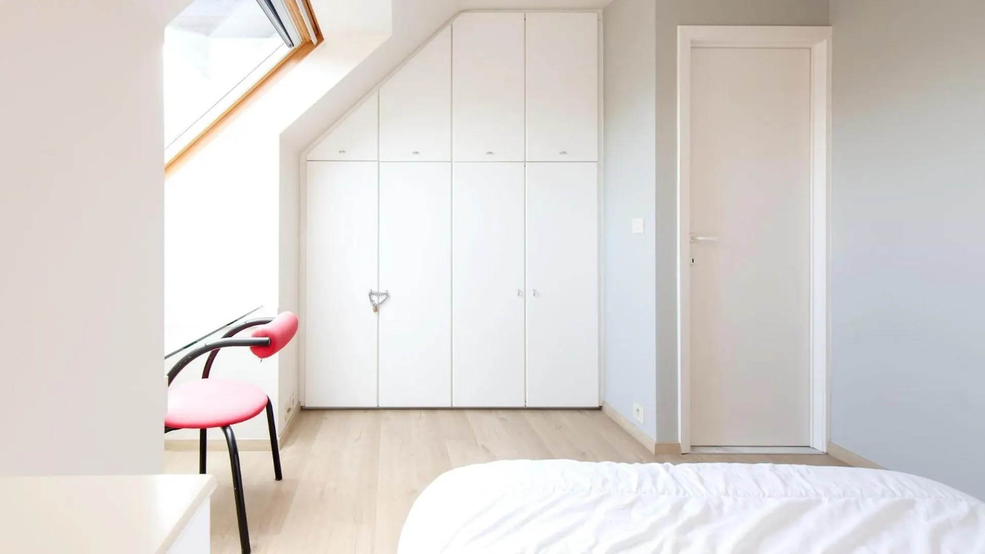 Spacious Apartment With Terrace Middelkerke 0*,